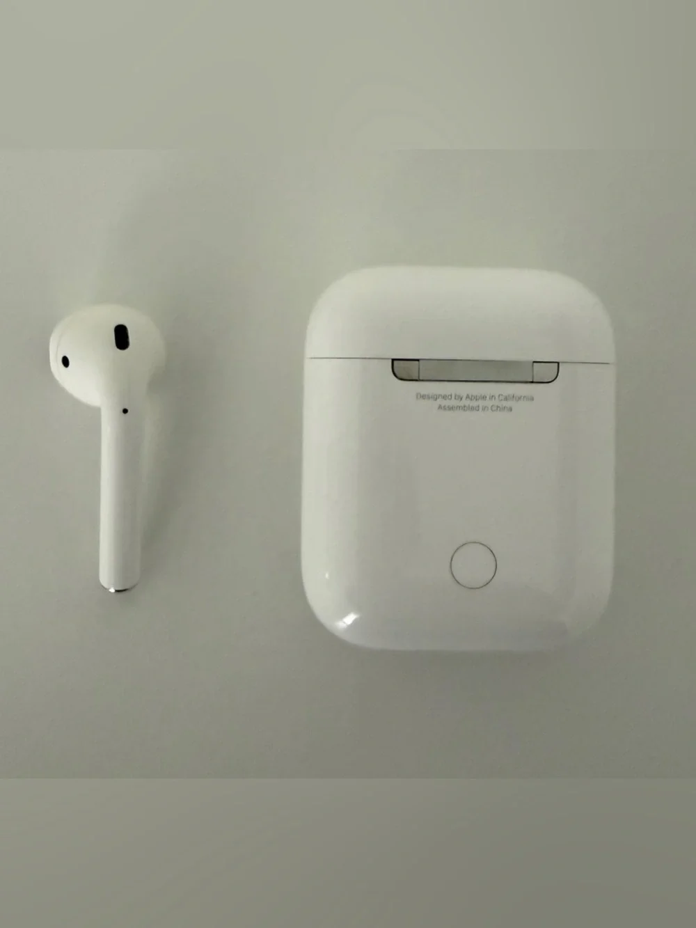 Apple AirPods 2nd Gen: LEFT AirPod + Case w/Box & Cable
